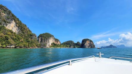 Phi Phi Islands speedboat tour from Phuket with lunch